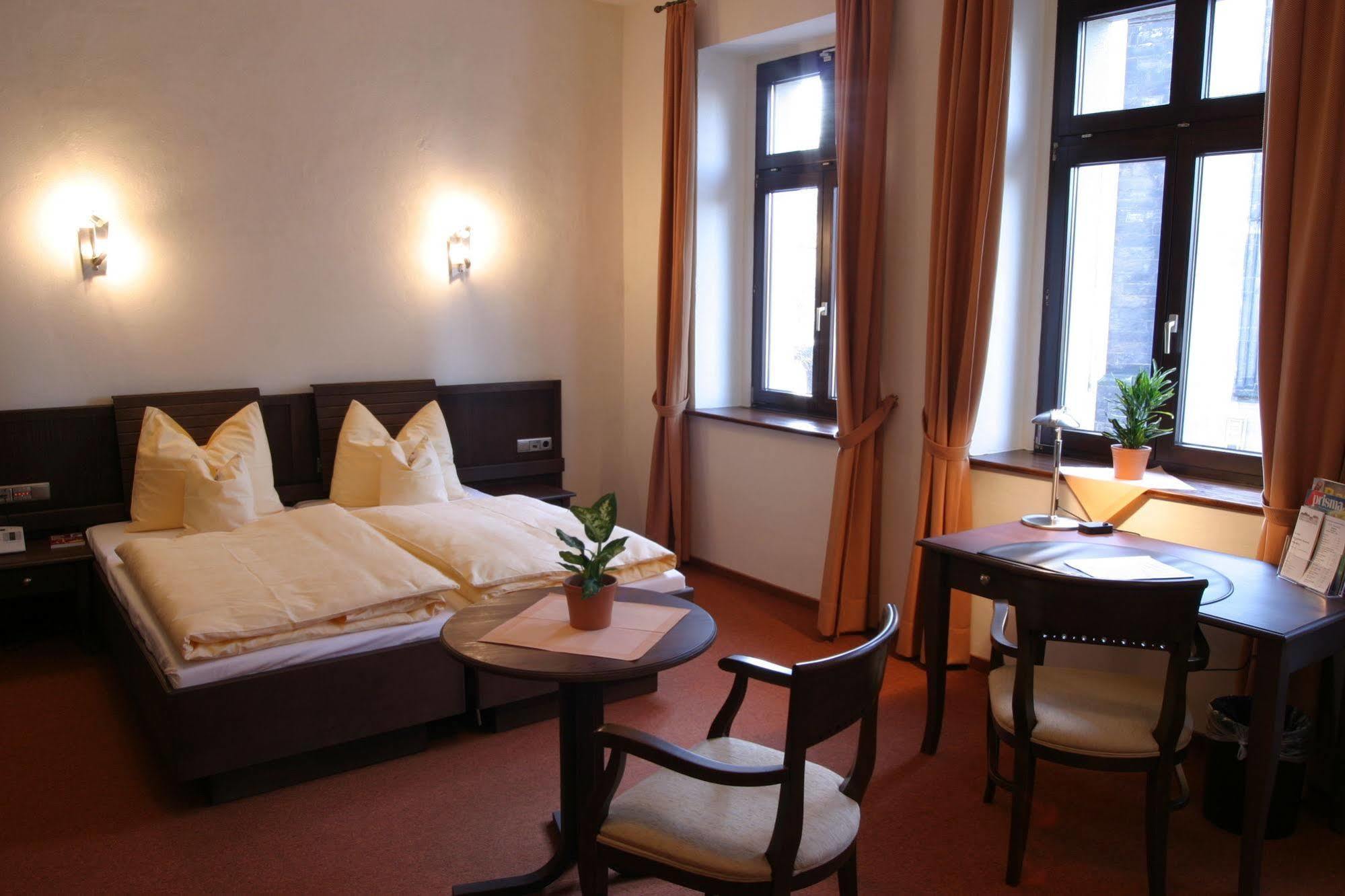 Hotel Alte Canzley Wittenberg Bagian luar foto