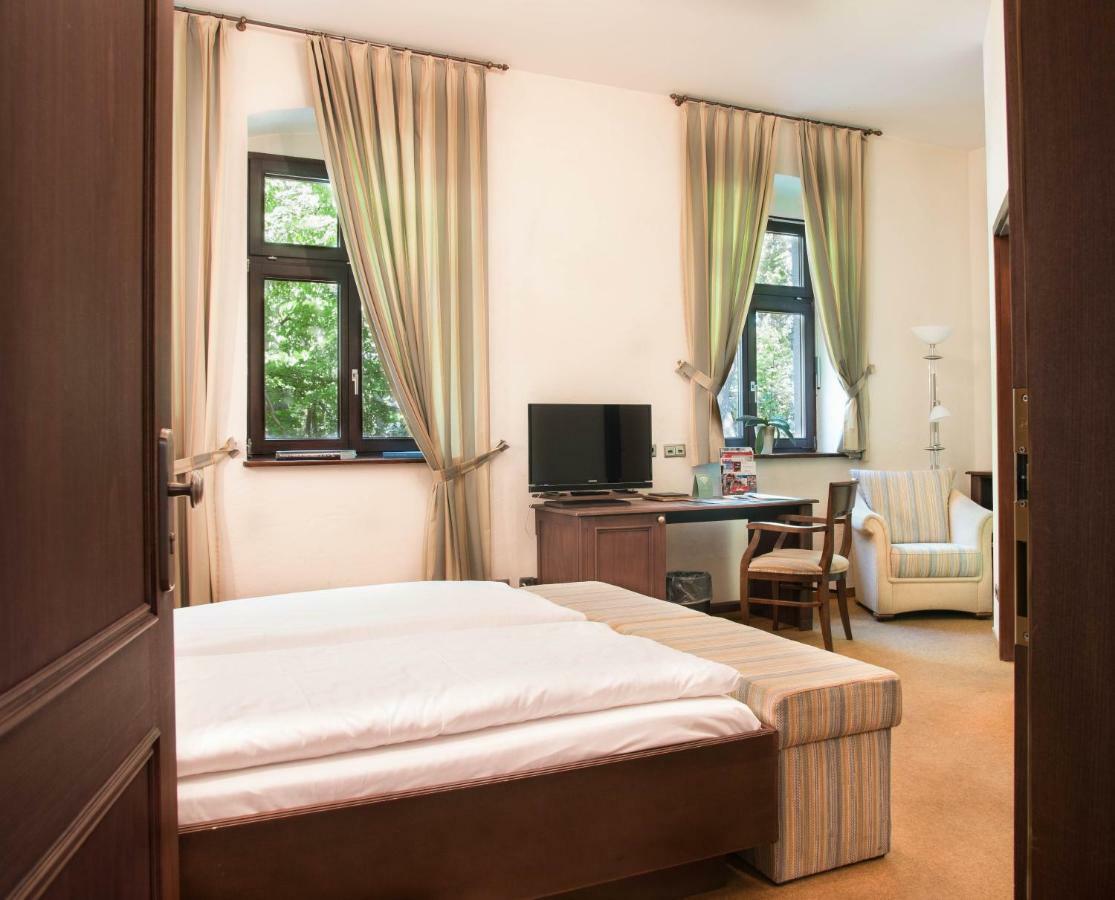 Hotel Alte Canzley Wittenberg Bagian luar foto